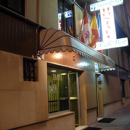 Hostal Navasfrias Salamanca Exteriör bild