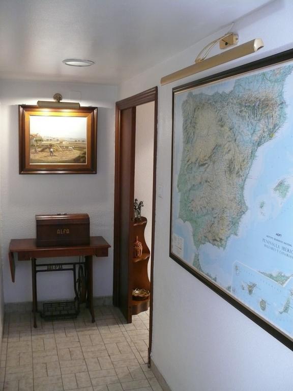 Hostal Navasfrias Salamanca Exteriör bild